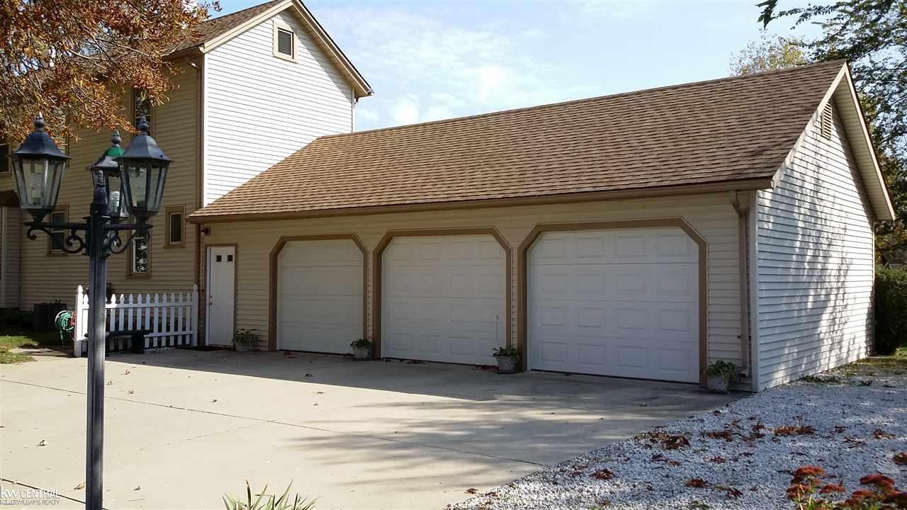 6048 Chicago Road Warren, MI 48092 - Photo 12 of 23 31287675-12.JPG