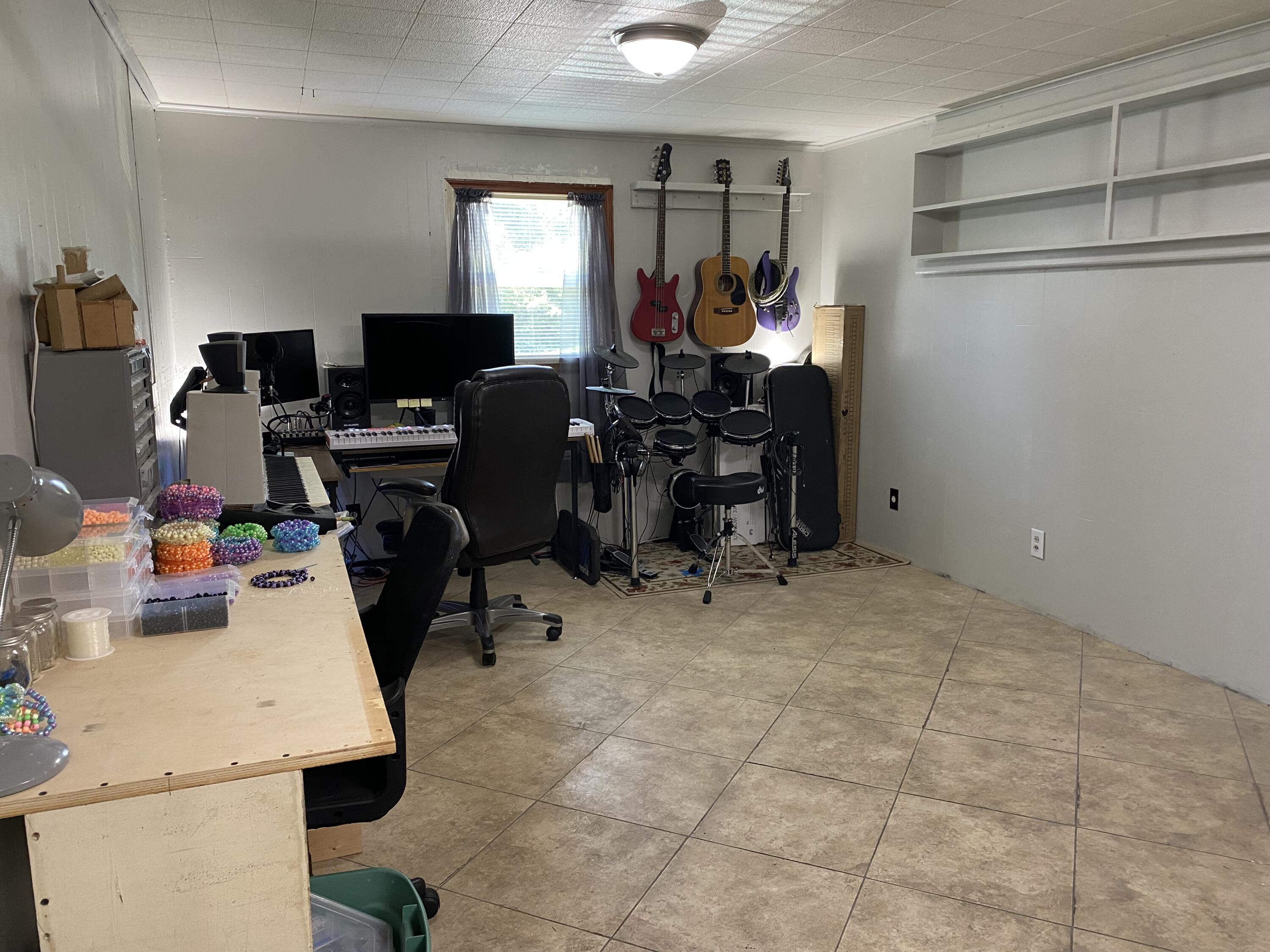1701 Siam Road Elizabethton, TN 37643 - Photo 11 of 23 11 - Bonus Space 1