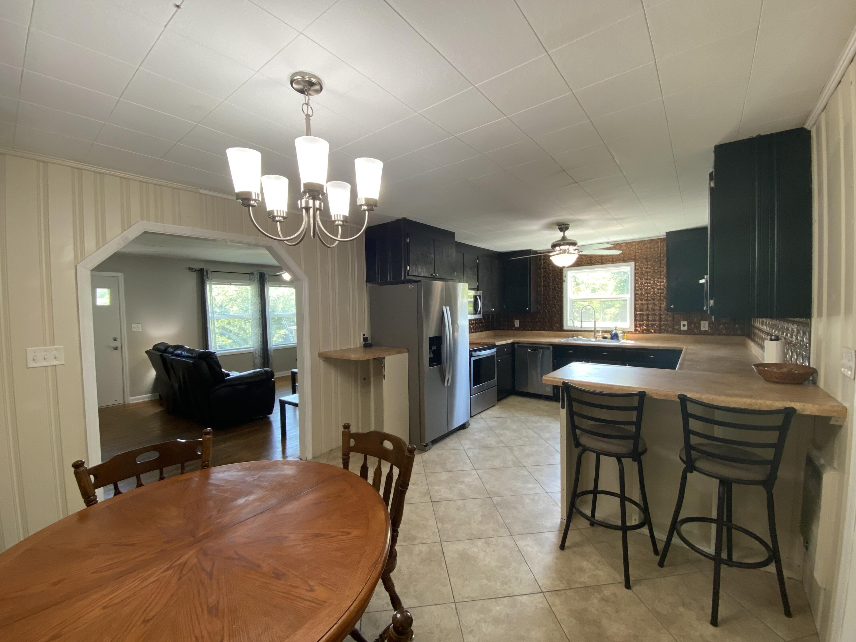 1701 Siam Road Elizabethton, TN 37643 - Photo 3 of 23 3 - kitchen 1