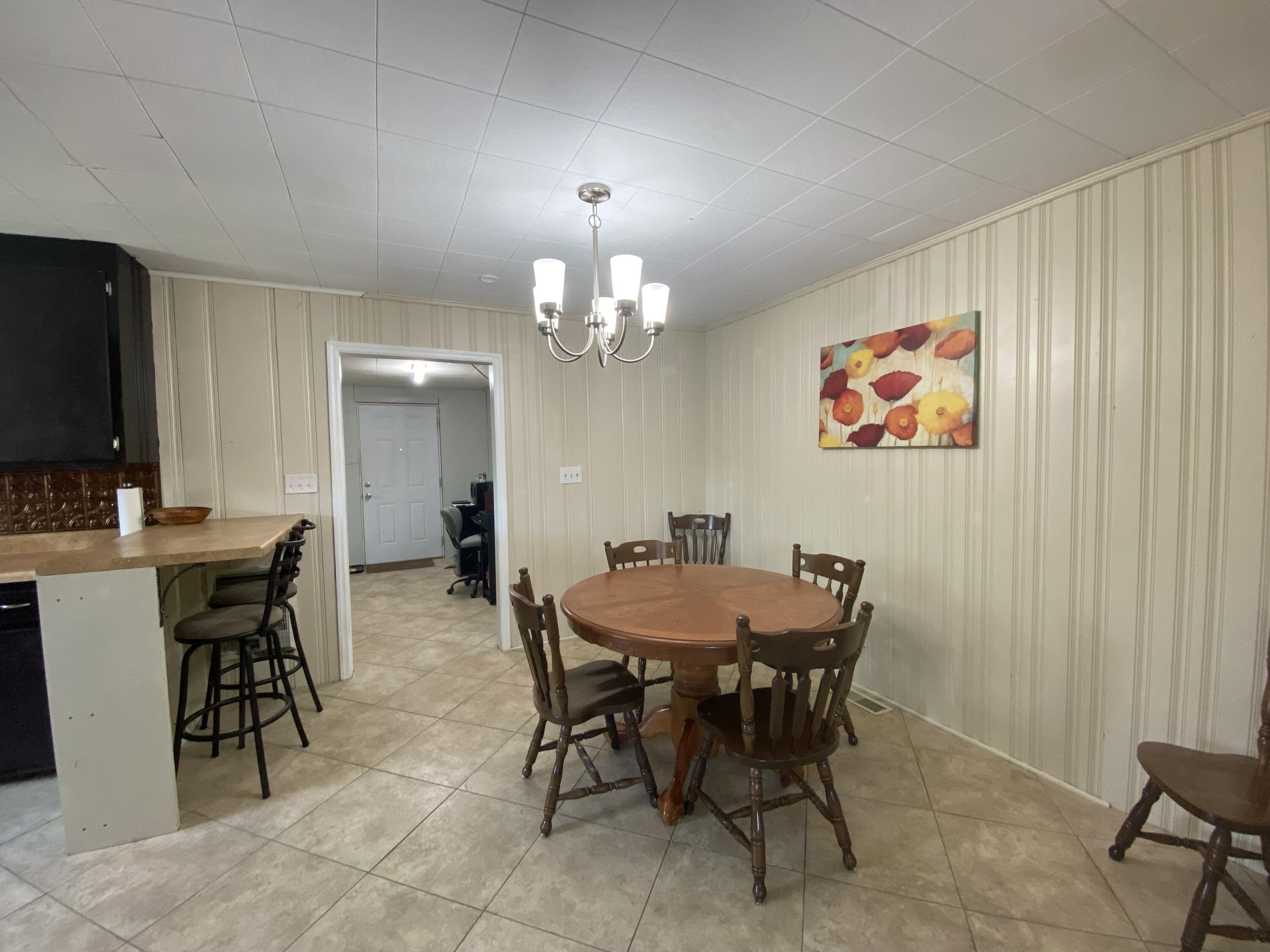 1701 Siam Road Elizabethton, TN 37643 - Photo 9 of 23 9 - Dining Area 2