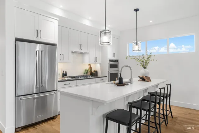 $565,000 | 3071 North Lapis Avenue, Meridian, ID 83646