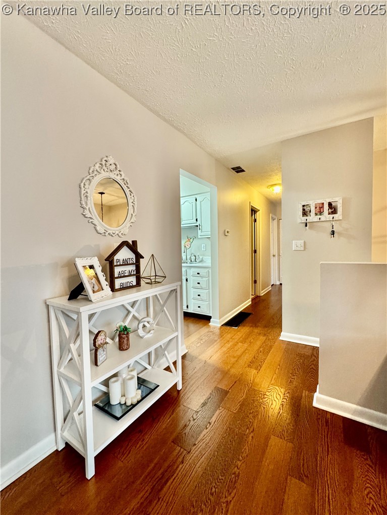 4114 Riverside Drive Huntington, WV 25705 - Photo 5 of 28 Gallery Image 5