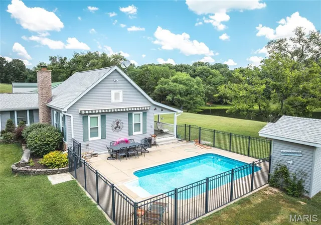 $1,250,000 | 5300 Scanlon Drive, De Soto, MO 63020