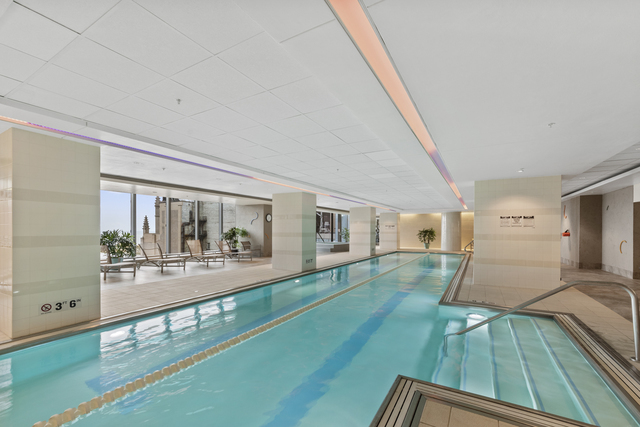 60 East Monroe Street, Unit 5601 Chicago, IL 60603 - Photo 34 of 50 a view of a living room and bedroom