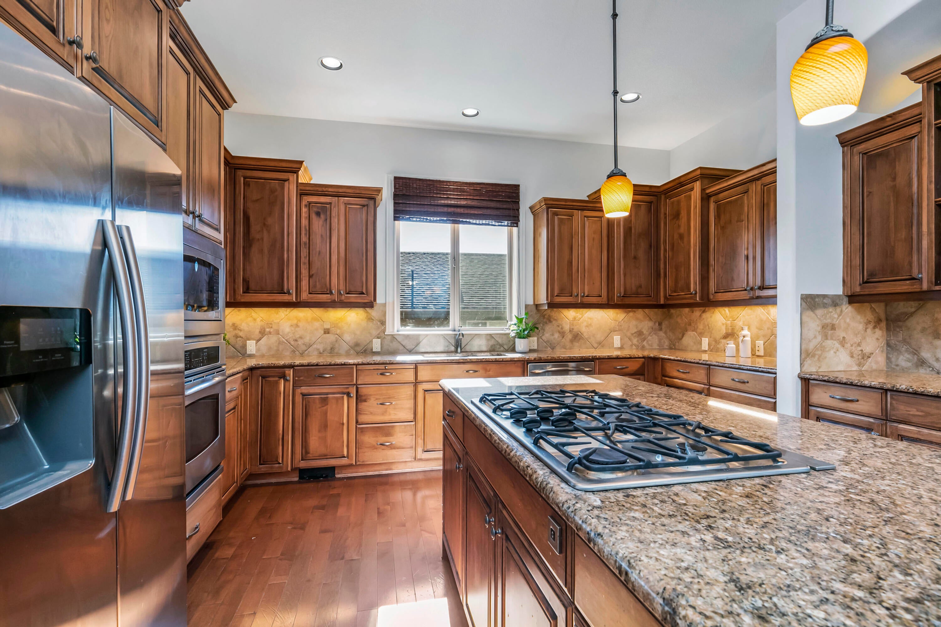 61167 Princeton Loop Bend, OR 97702 - Photo 5 of 33 Kitchen
