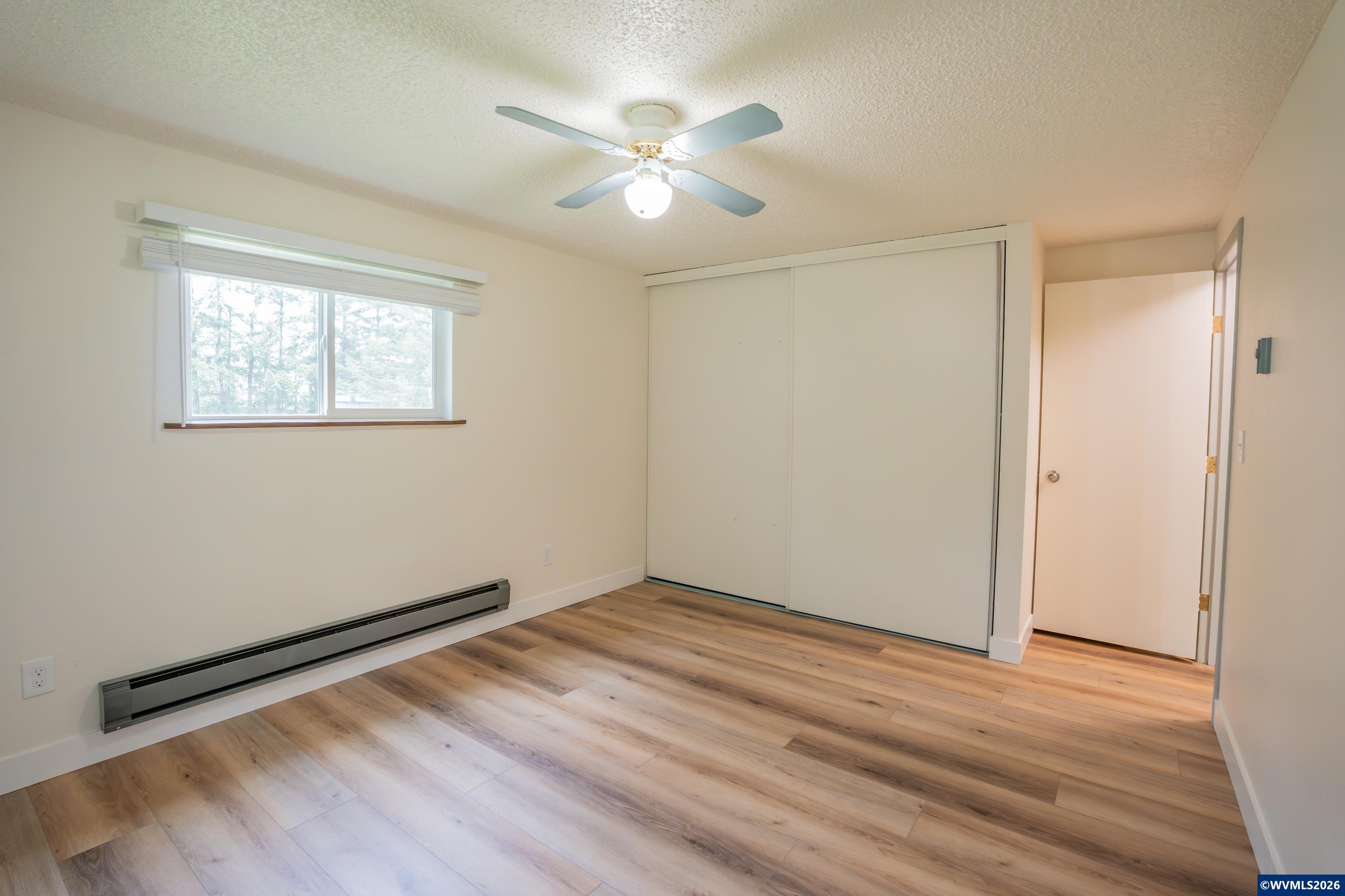 40025 Crestview Lane Lebanon, OR 97355 - Photo 14 of 39