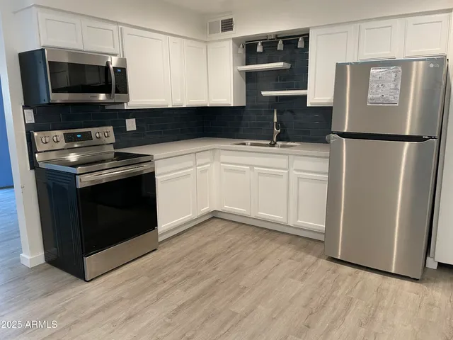 $1,300,000 | 3232 North 66th Street, Scottsdale, AZ 85251