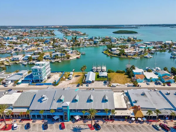 $599,000 | 13101 Gulf Boulevard, Unit 1304, Madeira Beach, FL 33708