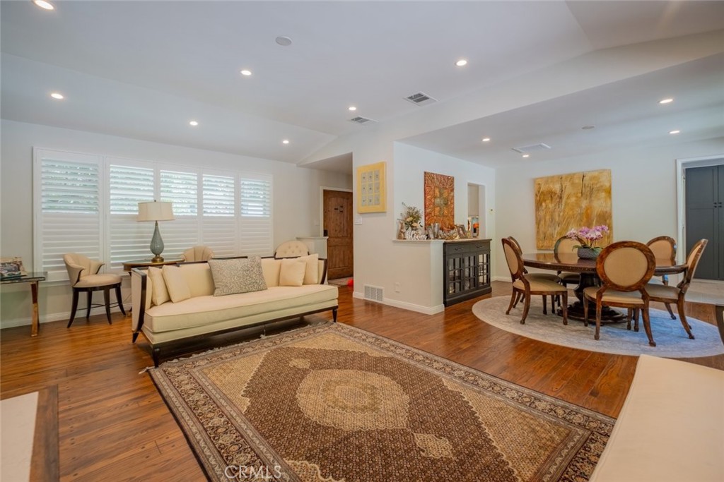 1435 Valane Drive Glendale, CA 91208 - Photo 16 of 45