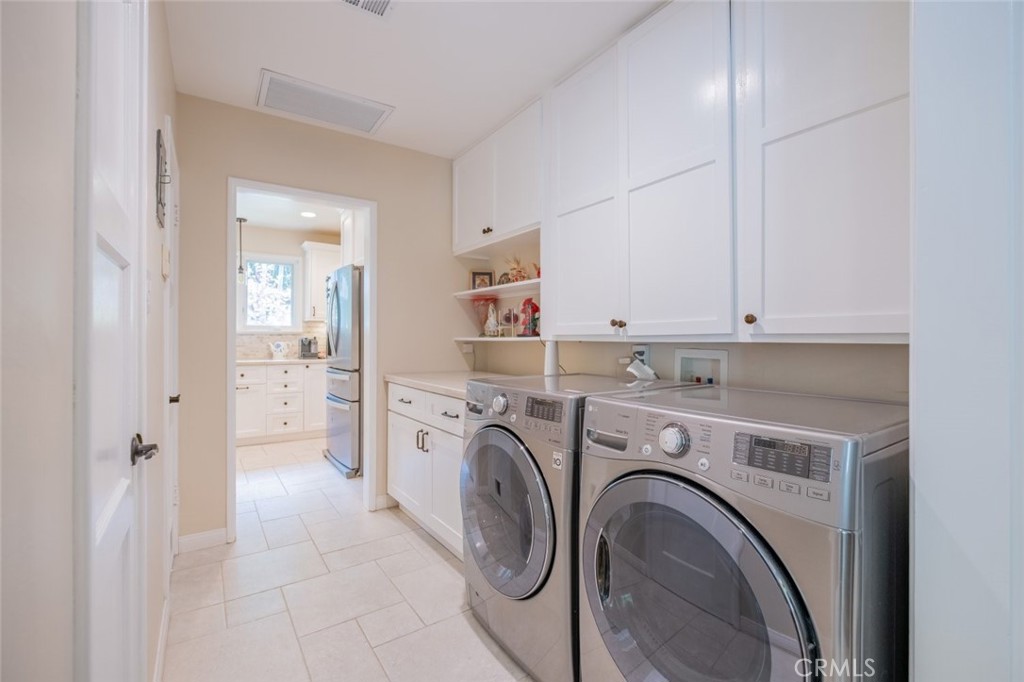 1435 Valane Drive Glendale, CA 91208 - Photo 37 of 45