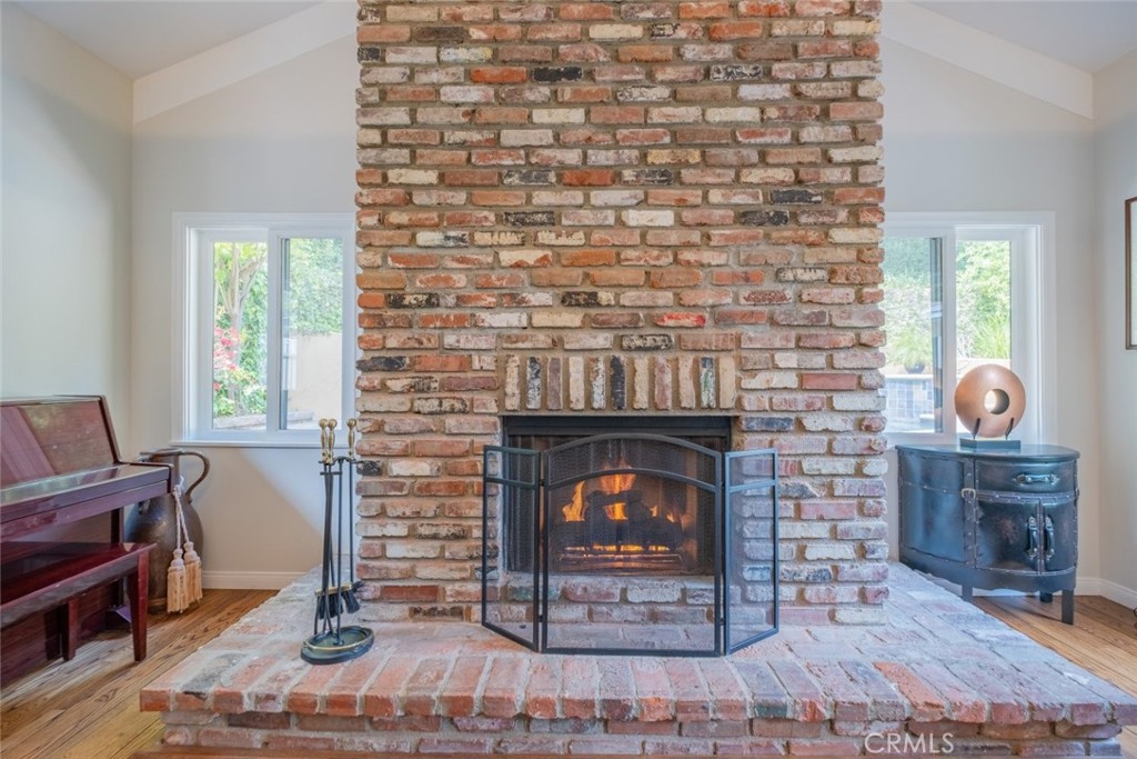 1435 Valane Drive Glendale, CA 91208 - Photo 40 of 45