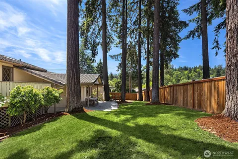 $1,790,000 | 621 128th Avenue Southeast, Bellevue, WA 98005