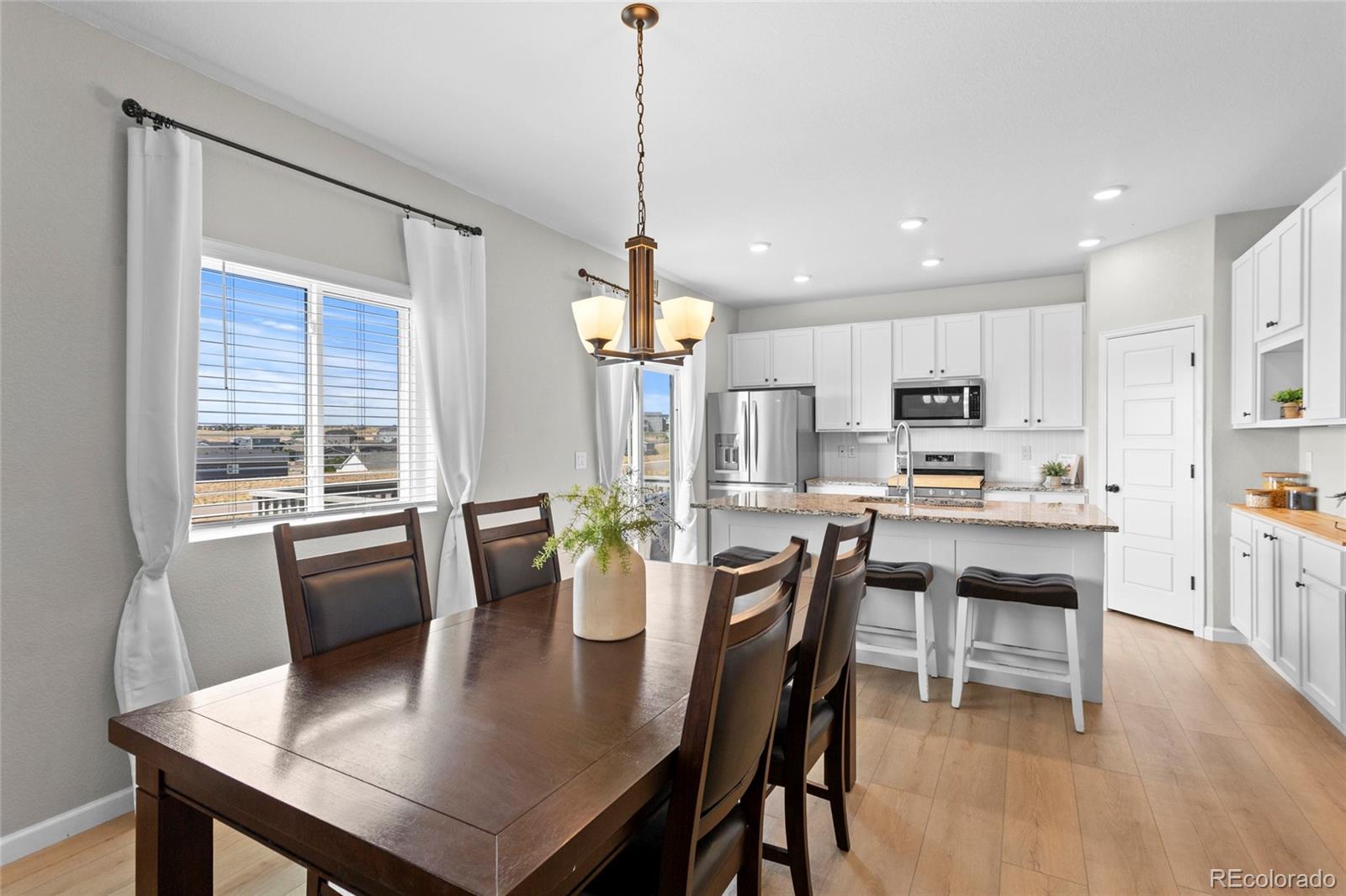 42835 Hawktree Circle Elizabeth, CO 80107 - Photo 9 of 48 Gallery Image 9