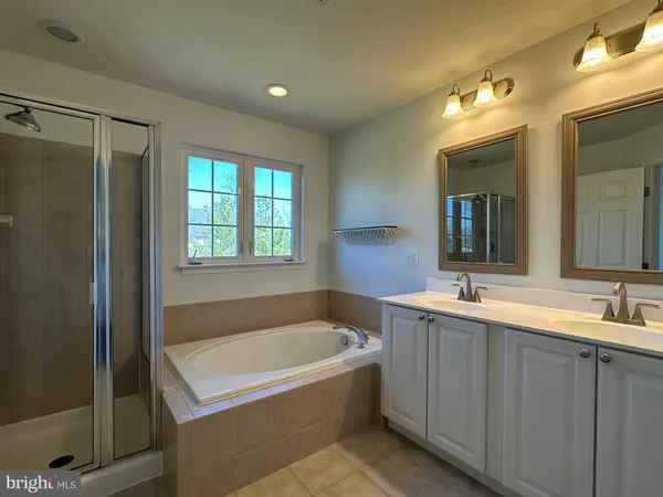 $3,100 | 25274 Gothic Square, Chantilly, VA 20152