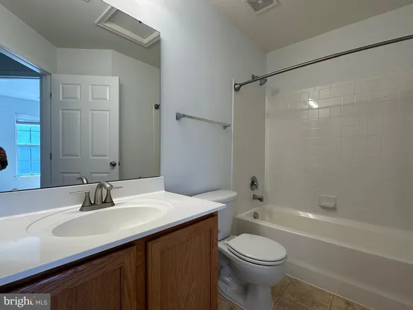 $3,100 | 25274 Gothic Square, Chantilly, VA 20152