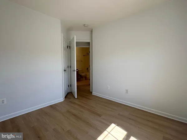 $3,100 | 25274 Gothic Square, Chantilly, VA 20152