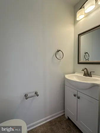 $3,100 | 25274 Gothic Square, Chantilly, VA 20152