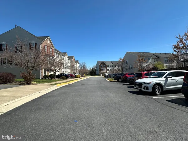 $3,100 | 25274 Gothic Square, Chantilly, VA 20152