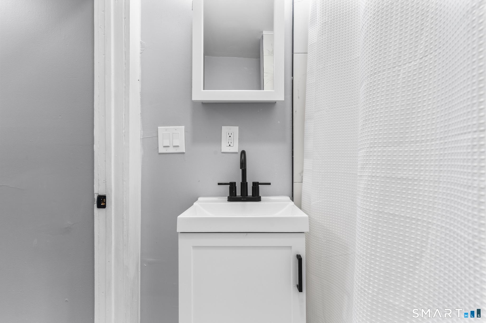 302 Exchange Street, Unit 2 New Haven, CT 06513 - Photo 16 of 28