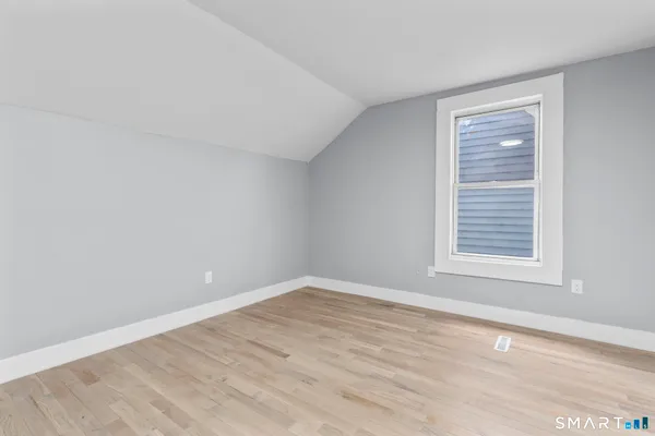 $2,600 | 302 Exchange Street, Unit 2, New Haven, CT 06513