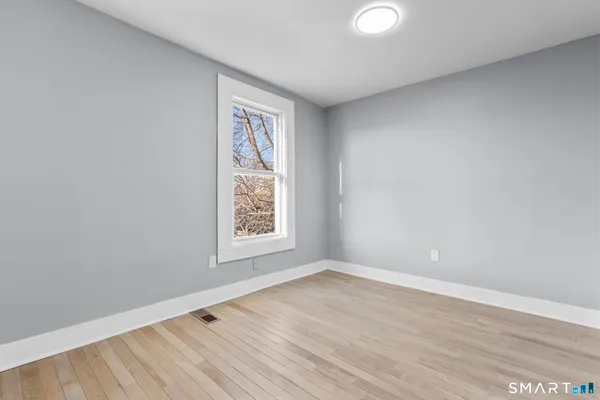 $2,600 | 302 Exchange Street, Unit 2, New Haven, CT 06513