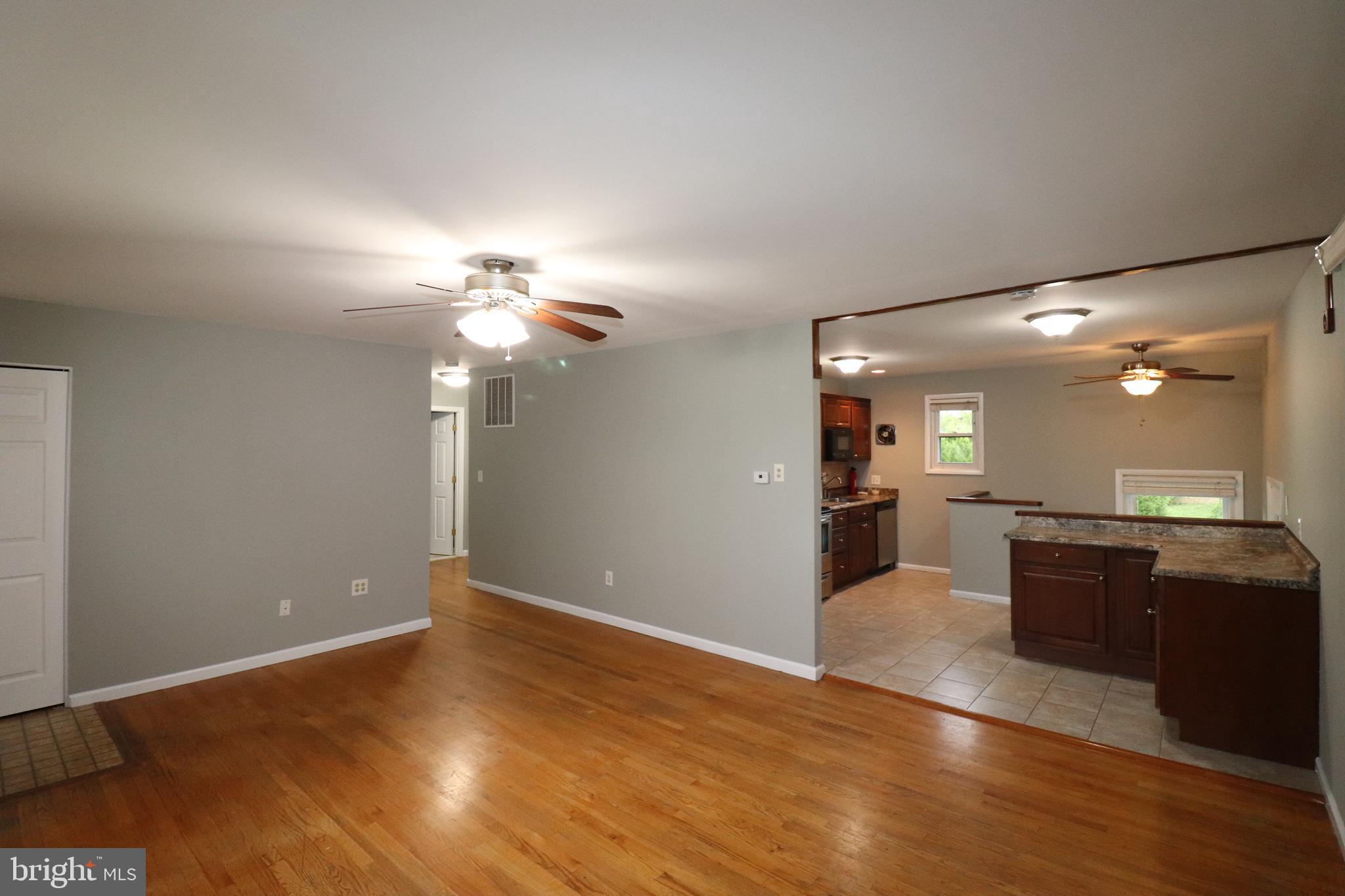 3155 Jeffland Road Baltimore, MD 21244 - Photo 13 of 50