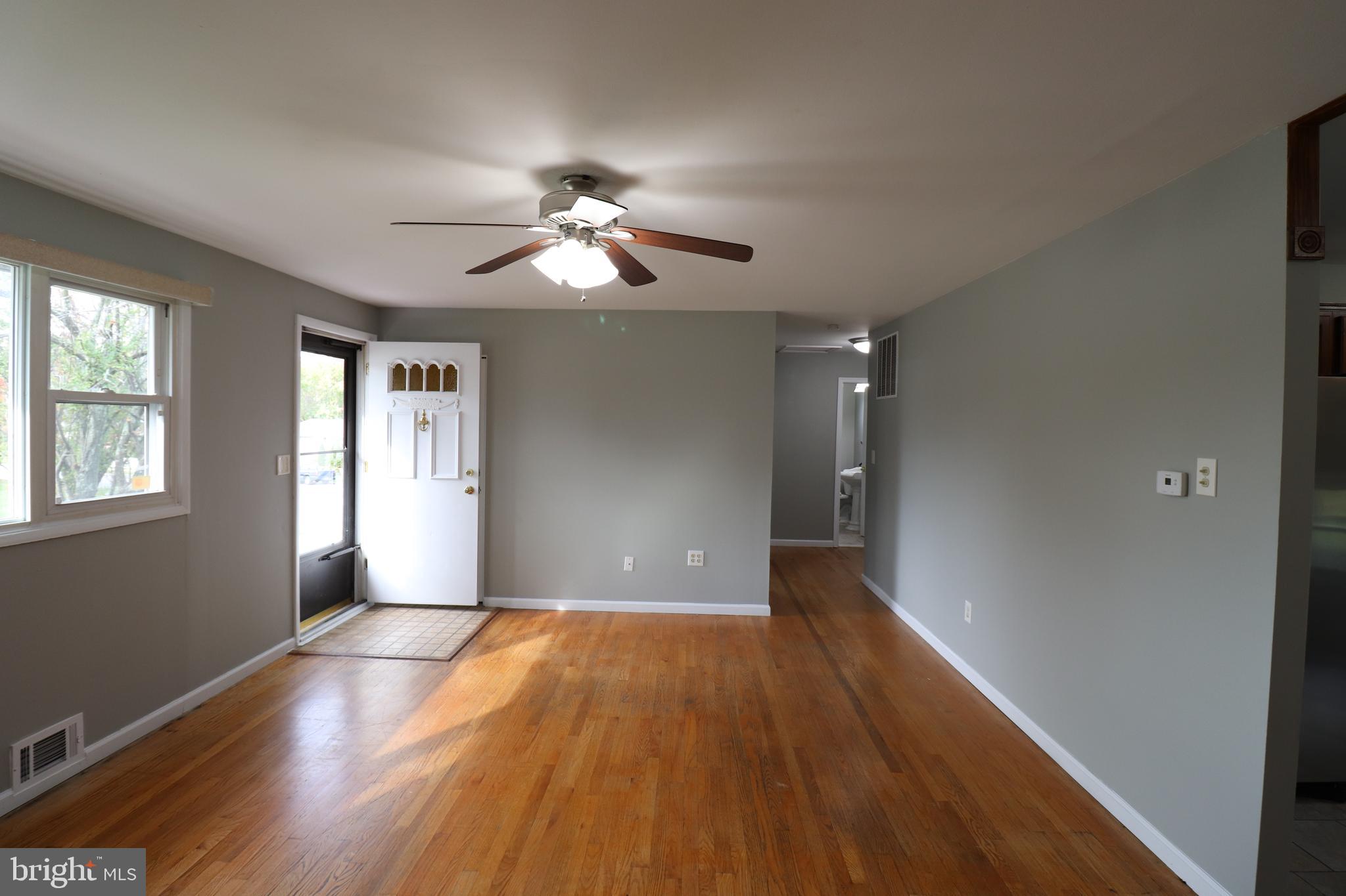 3155 Jeffland Road Baltimore, MD 21244 - Photo 14 of 50