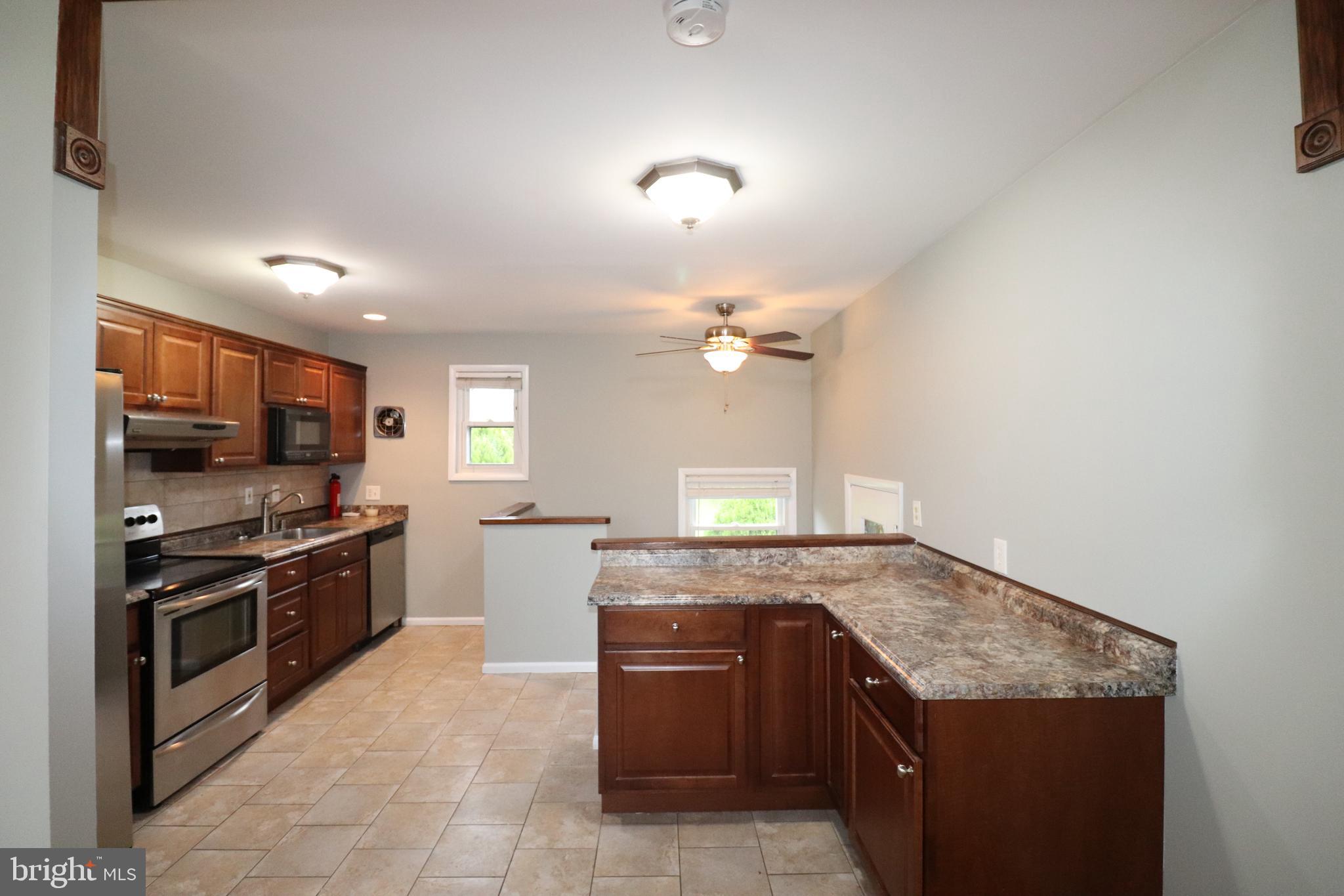 3155 Jeffland Road Baltimore, MD 21244 - Photo 16 of 50