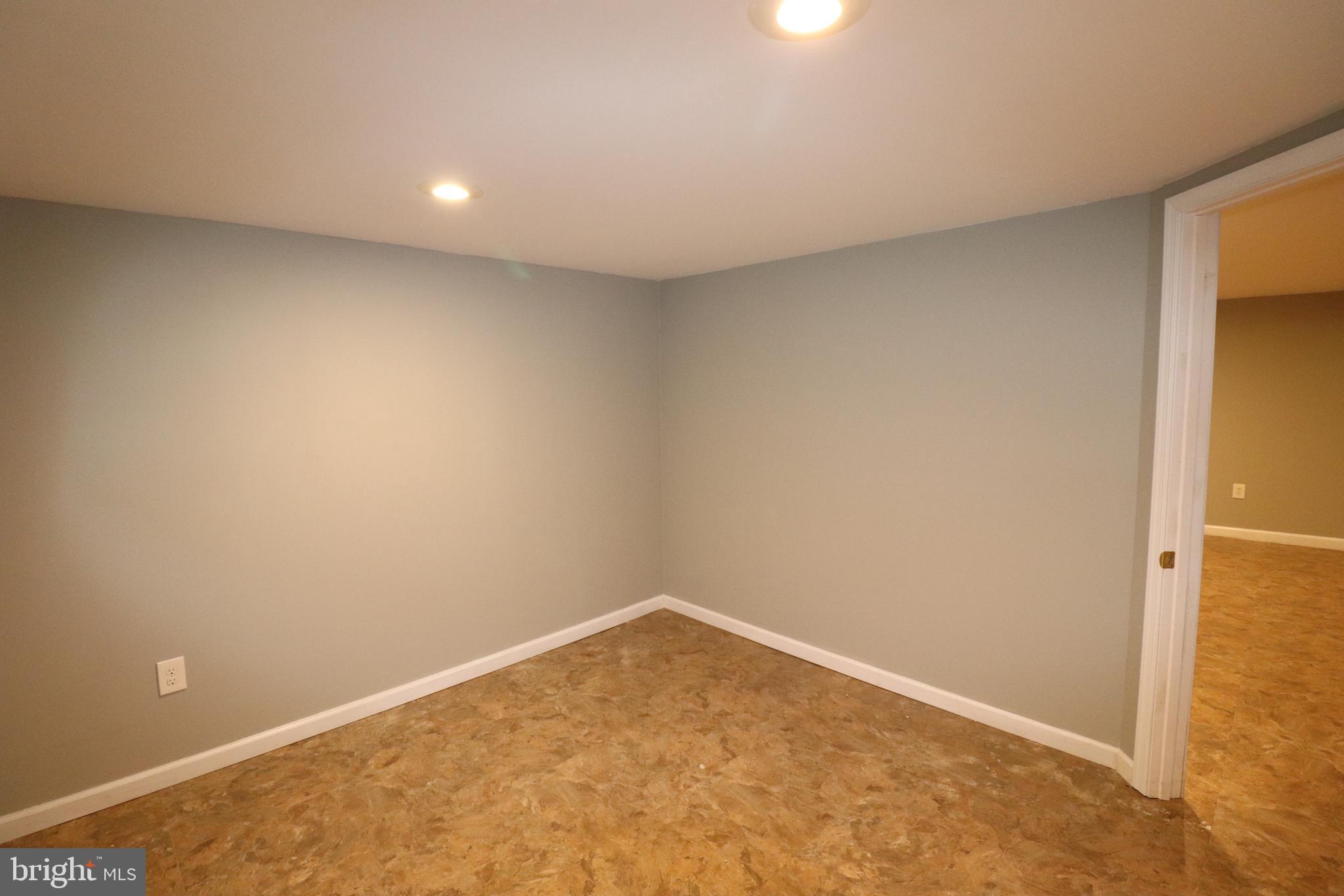 3155 Jeffland Road Baltimore, MD 21244 - Photo 30 of 50