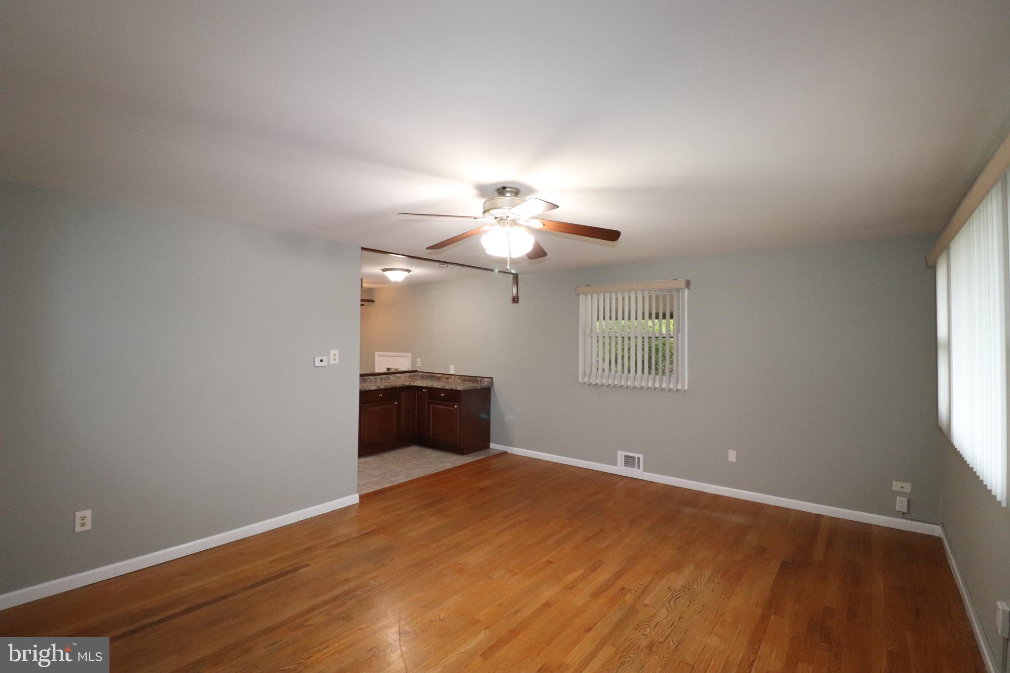 3155 Jeffland Road Baltimore, MD 21244 - Photo 10 of 50