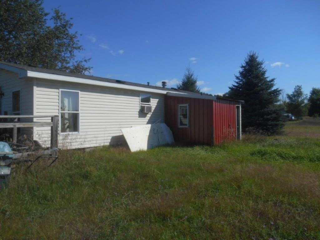 22701 North County Line Road Newaygo, MI 49337 - Photo 2 of 20 back lg