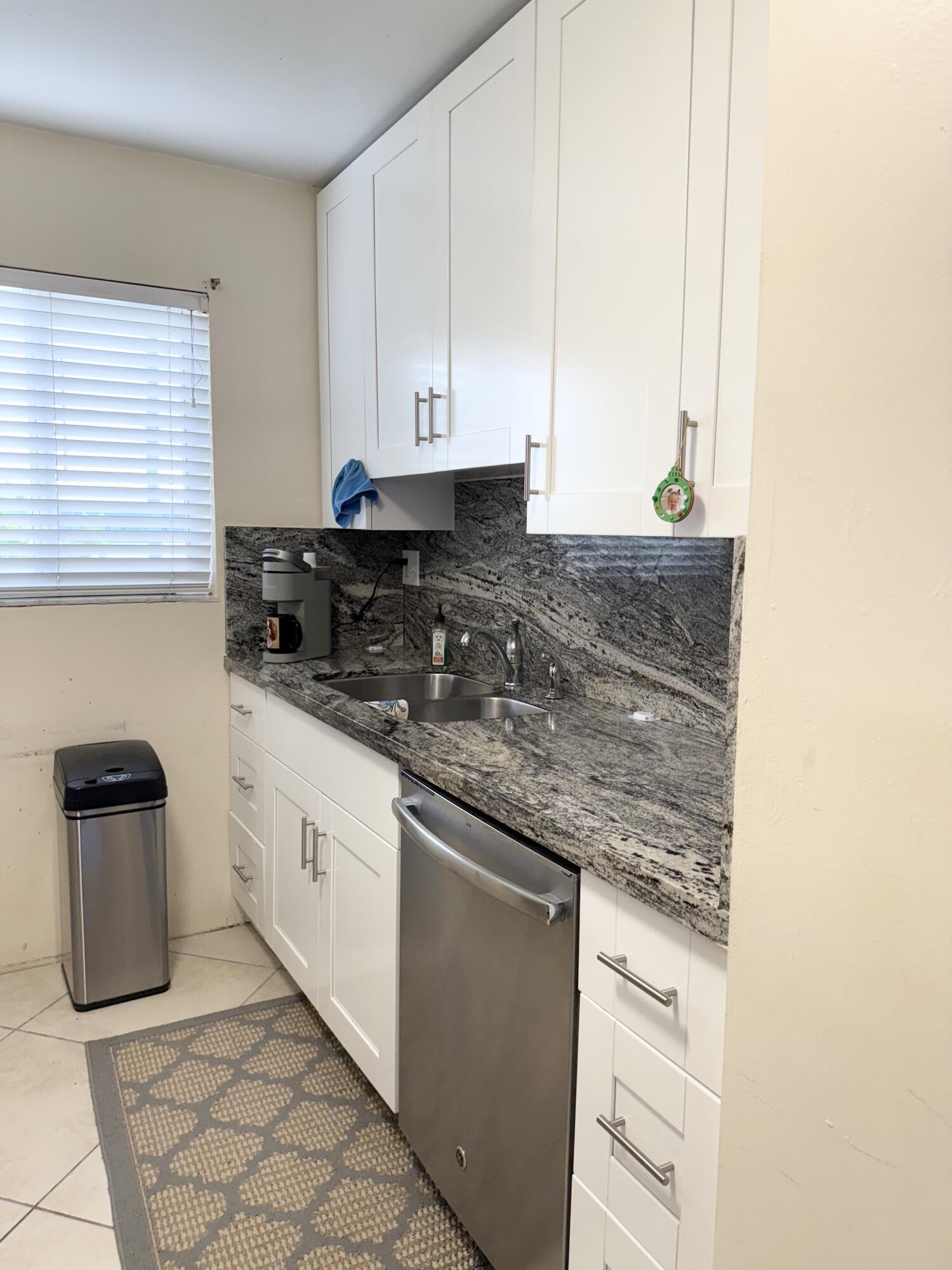 308 Sombrero Beach Road, Unit 2 & 4 Marathon, FL 33050 - Photo 22 of 47 IMG_2404