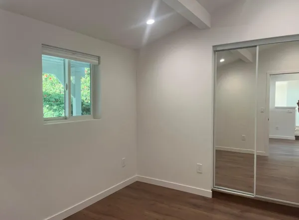 $6,000 | 832 Grove Lane, Santa Barbara, CA 93105