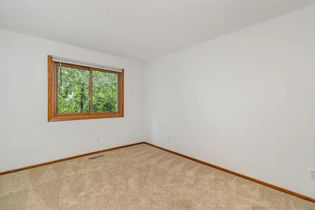 $200,000 | 7944 Charles Way, Inver Grove Heights, MN 55076