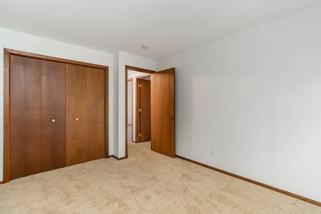 $200,000 | 7944 Charles Way, Inver Grove Heights, MN 55076