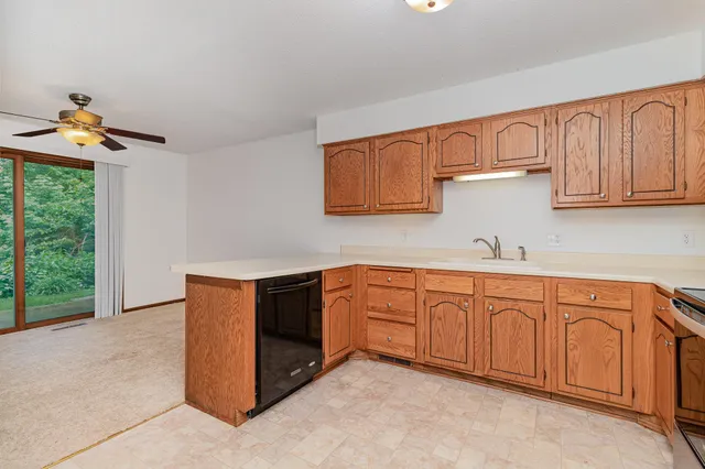 $200,000 | 7944 Charles Way, Inver Grove Heights, MN 55076