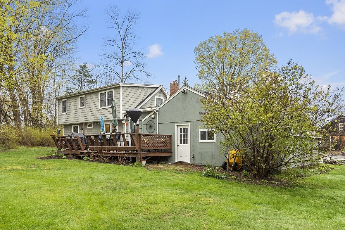 99 Exeter Road Kingston, NH 03848 - Photo 7 of 39