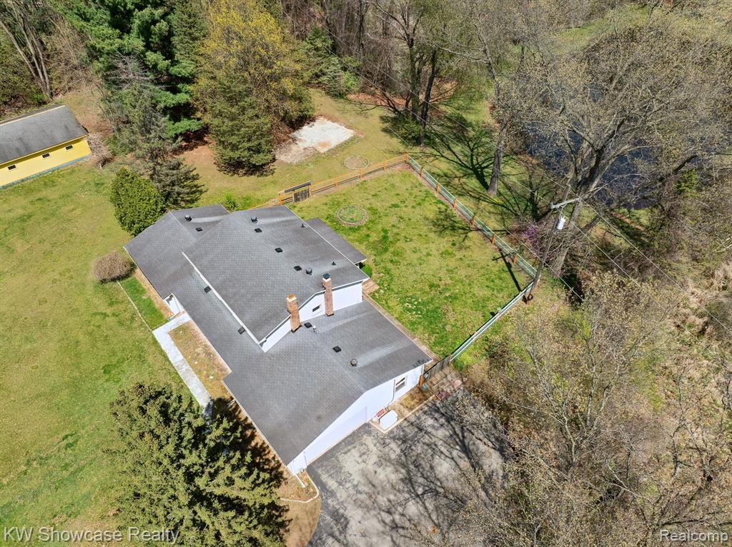 2050 Rowe Road Milford, MI 48380 - Photo 71 of 76