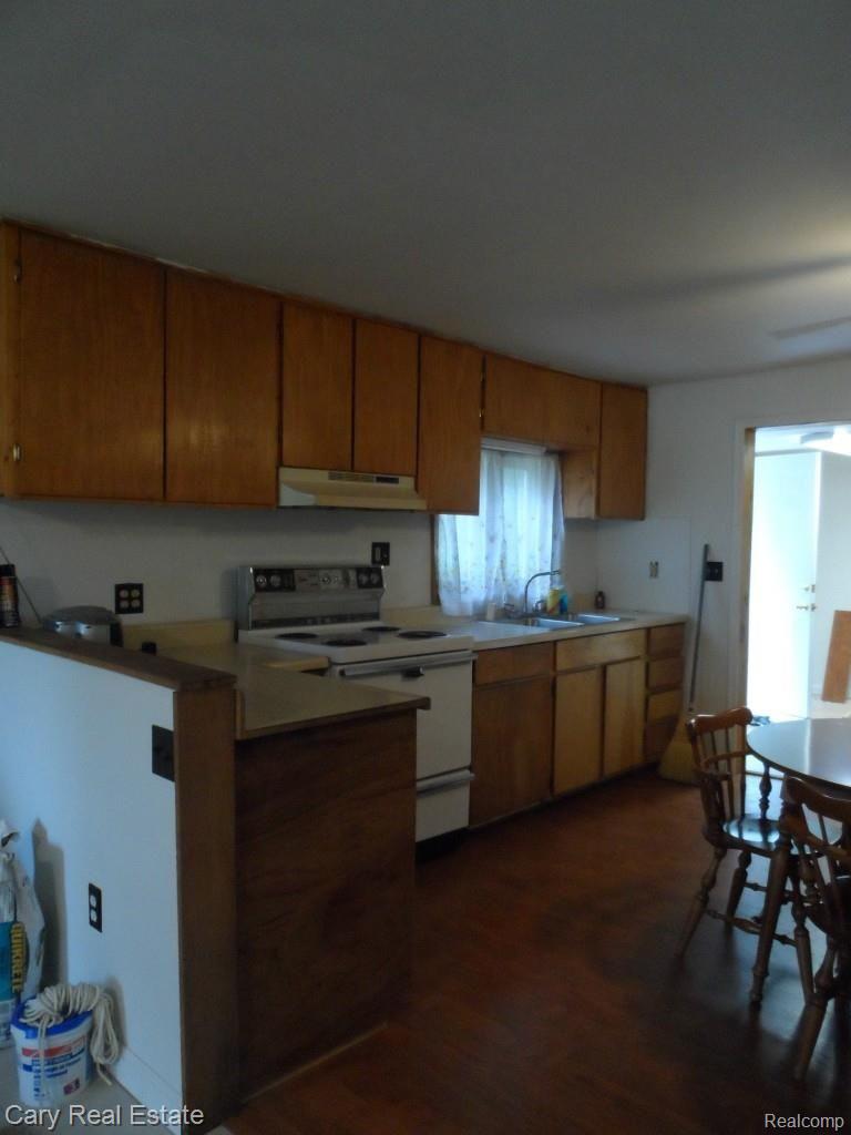 105 South Mount Tom Road Mio, MI 48647 - Photo 8 of 12 SAM_0224.jpg