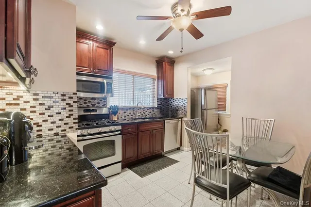 $899,000 | 160-36 99th Street | Old Howard Beach