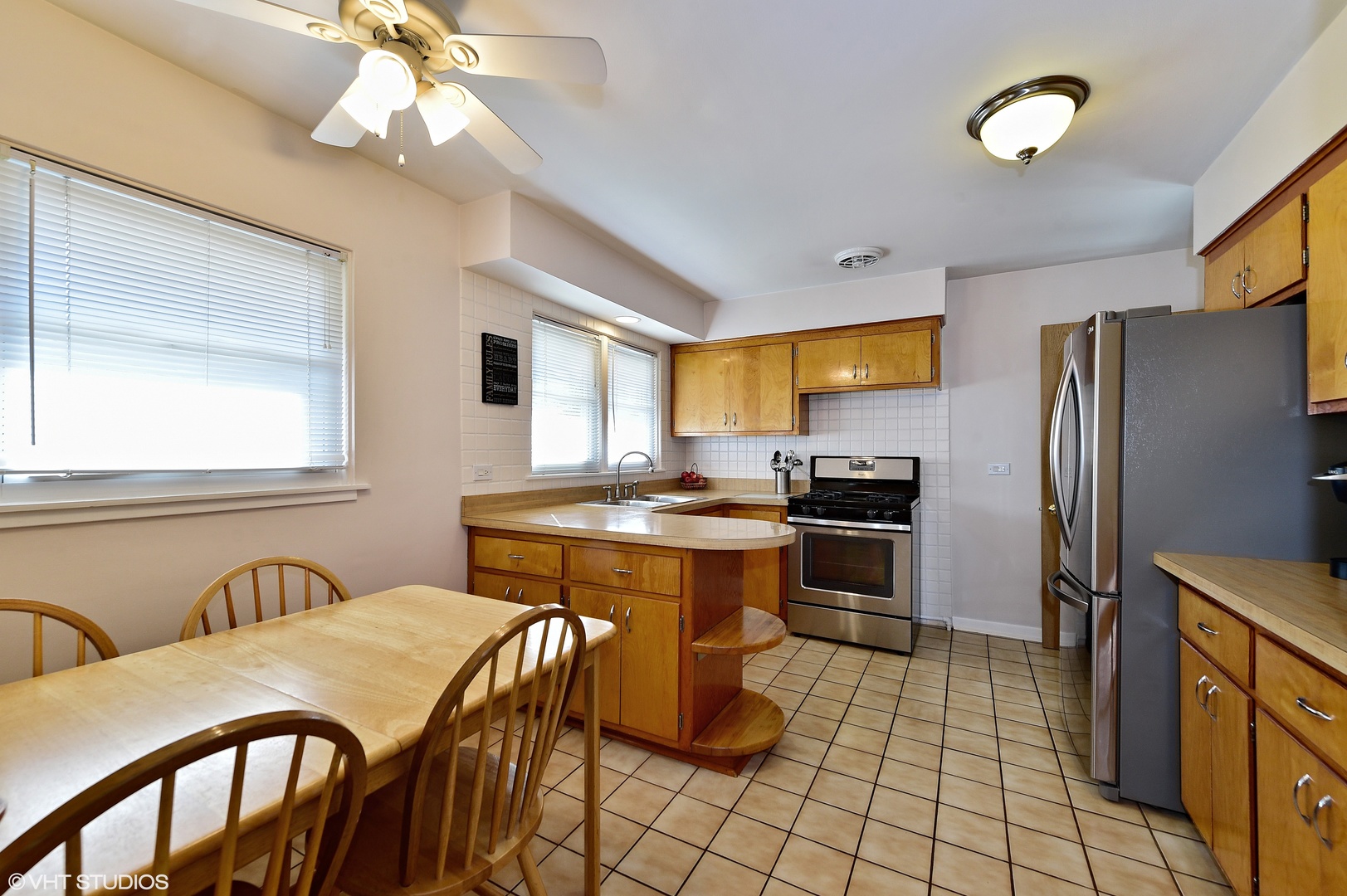 6135 107th Street Chicago Ridge, IL 60415 - Photo 4 of 22