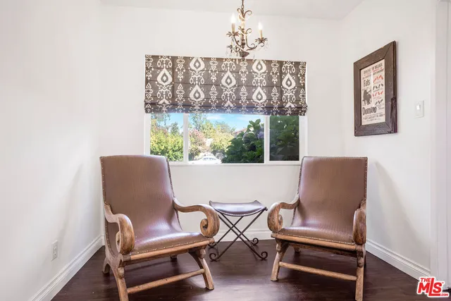 $1,609,000 | 4831 Collett Avenue, Encino, CA 91436