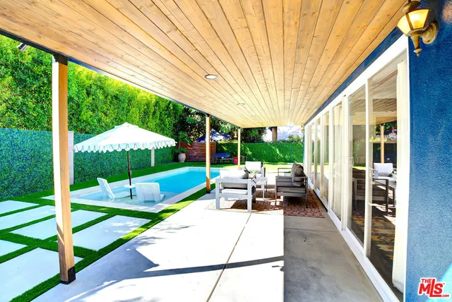 $1,609,000 | 4831 Collett Avenue, Encino, CA 91436