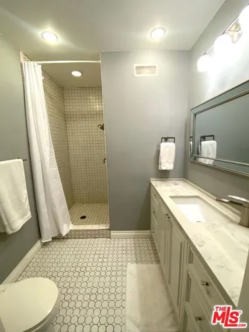 $1,609,000 | 4831 Collett Avenue, Encino, CA 91436