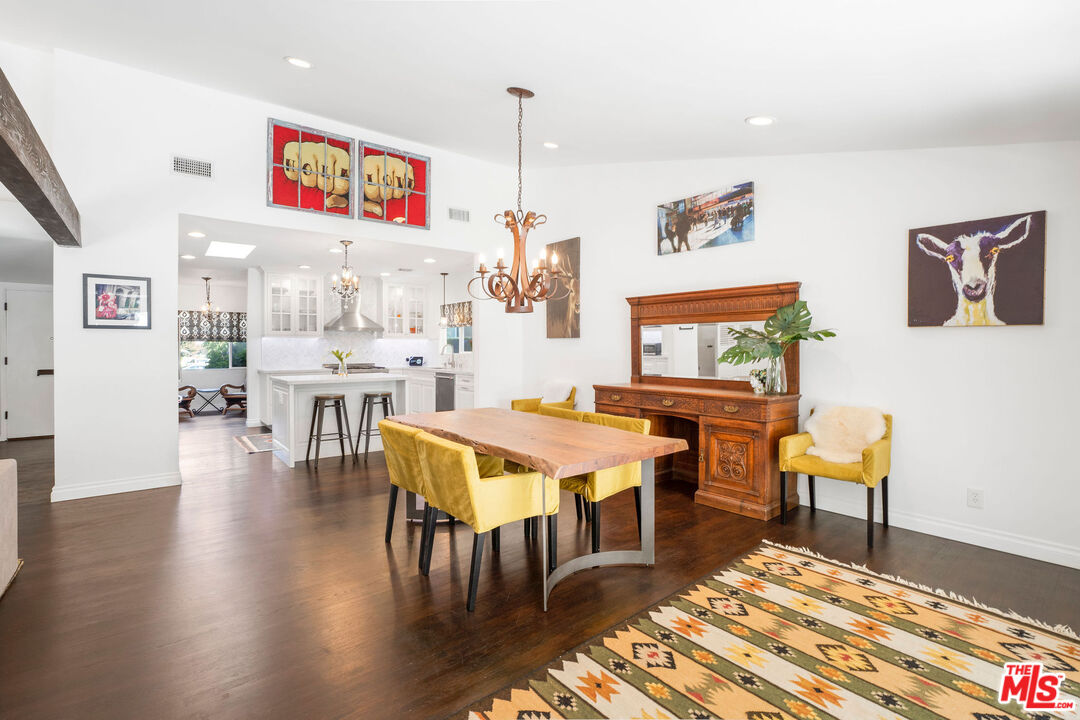 4831 Collett Avenue Encino, CA 91436 - Photo 9 of 30