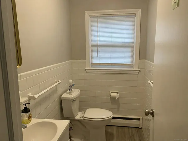 $414,900 | 194 Homeside Avenue, West Haven, CT 06516