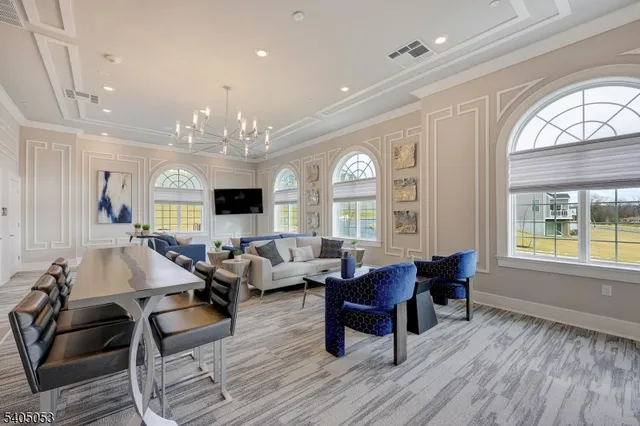 $829,000 | 10 Dorchester Lane, Unit 10, East Hanover, NJ 07936