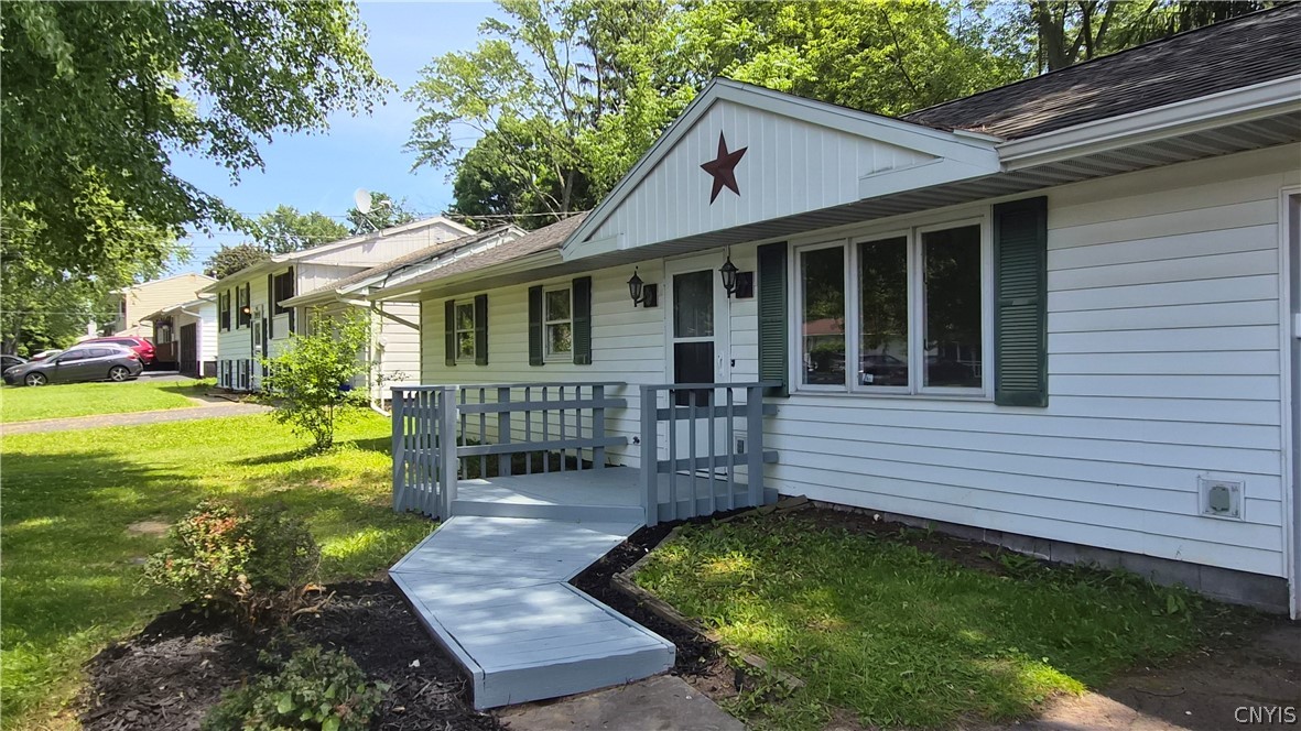 4246 Aurora Path Clay, NY 13090 - Photo 4 of 30