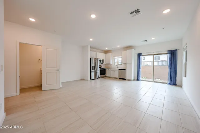 $2,200 | 2837 West Eagle Talon Trail, Phoenix, AZ 85085