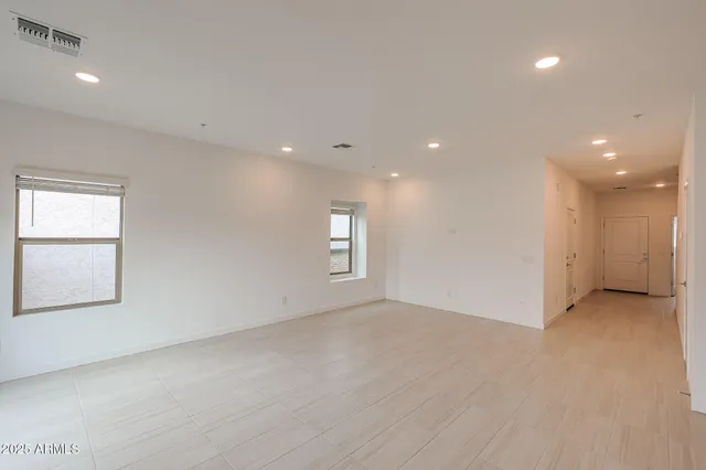 $2,200 | 2837 West Eagle Talon Trail, Phoenix, AZ 85085